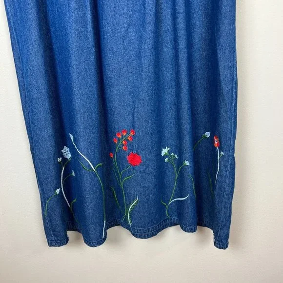 Country Store Denim Dress Large Blue Embroidered Floral Pintucked Knee Length - Picture 3 of 7
